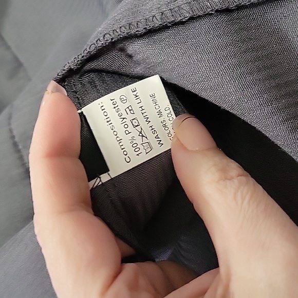 NWOT SHEIN Size Medium Black and Cream Button Down Shirt - Picture 3 of 6